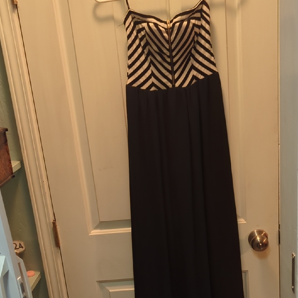 Iris Strapless Black and White Chevron Dress